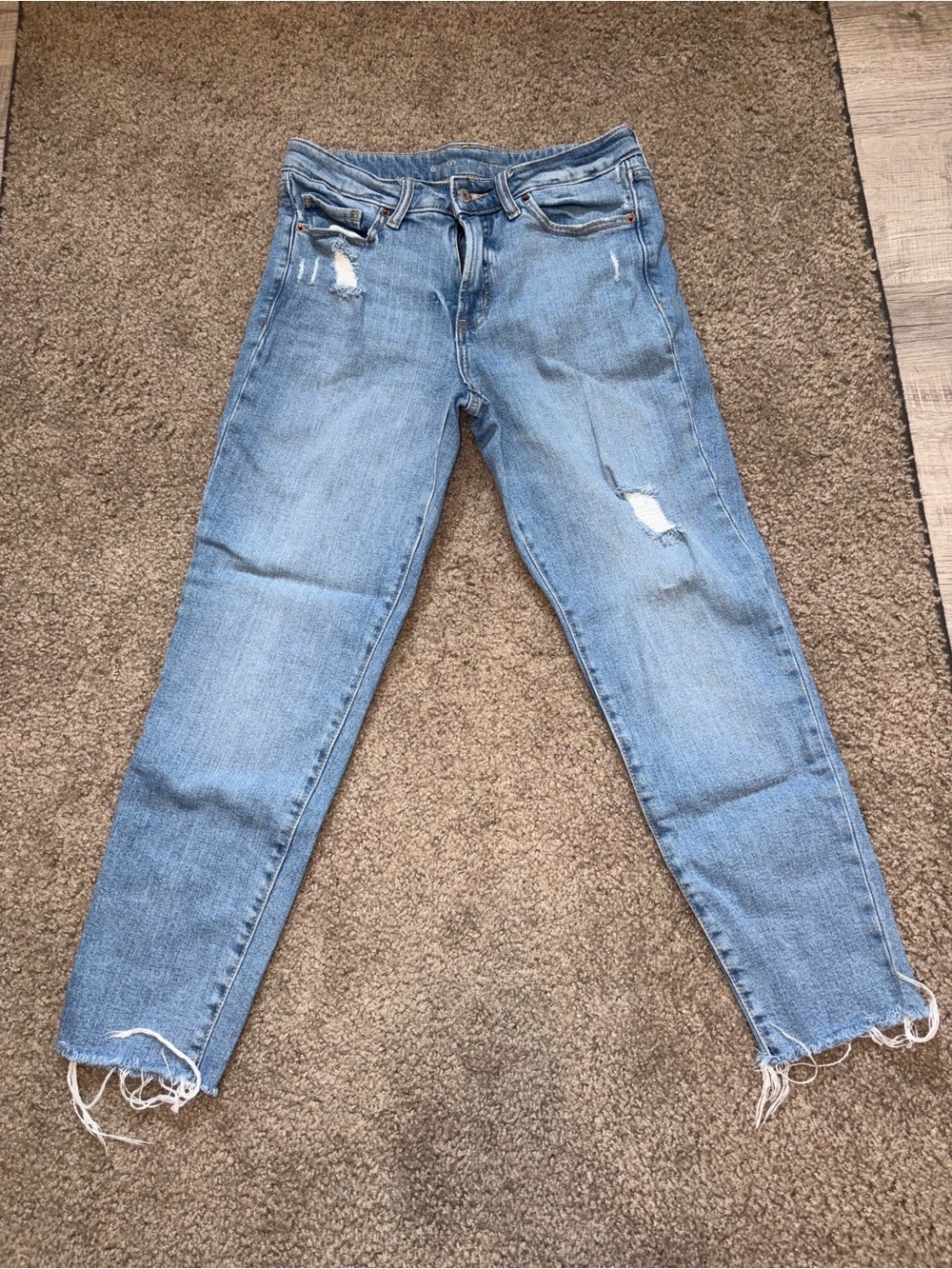 Old Navy High Rise OG Straight leg Secret Smooth Pockets Light Blue Distressed